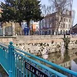 Apartament Renove Centre Pont-audemer-calme, Wi-fi, Proche Honfleur *